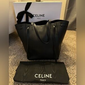CELINE Soft Grained Calfskin Medium Belt Cabas Phantom Black